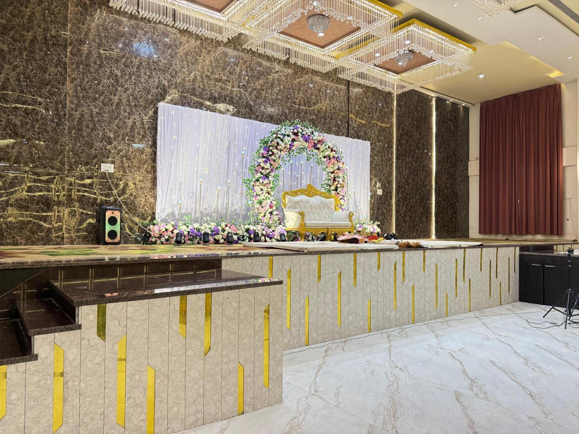 Hotel Emperor Paradise Bilāspur Exterior foto
